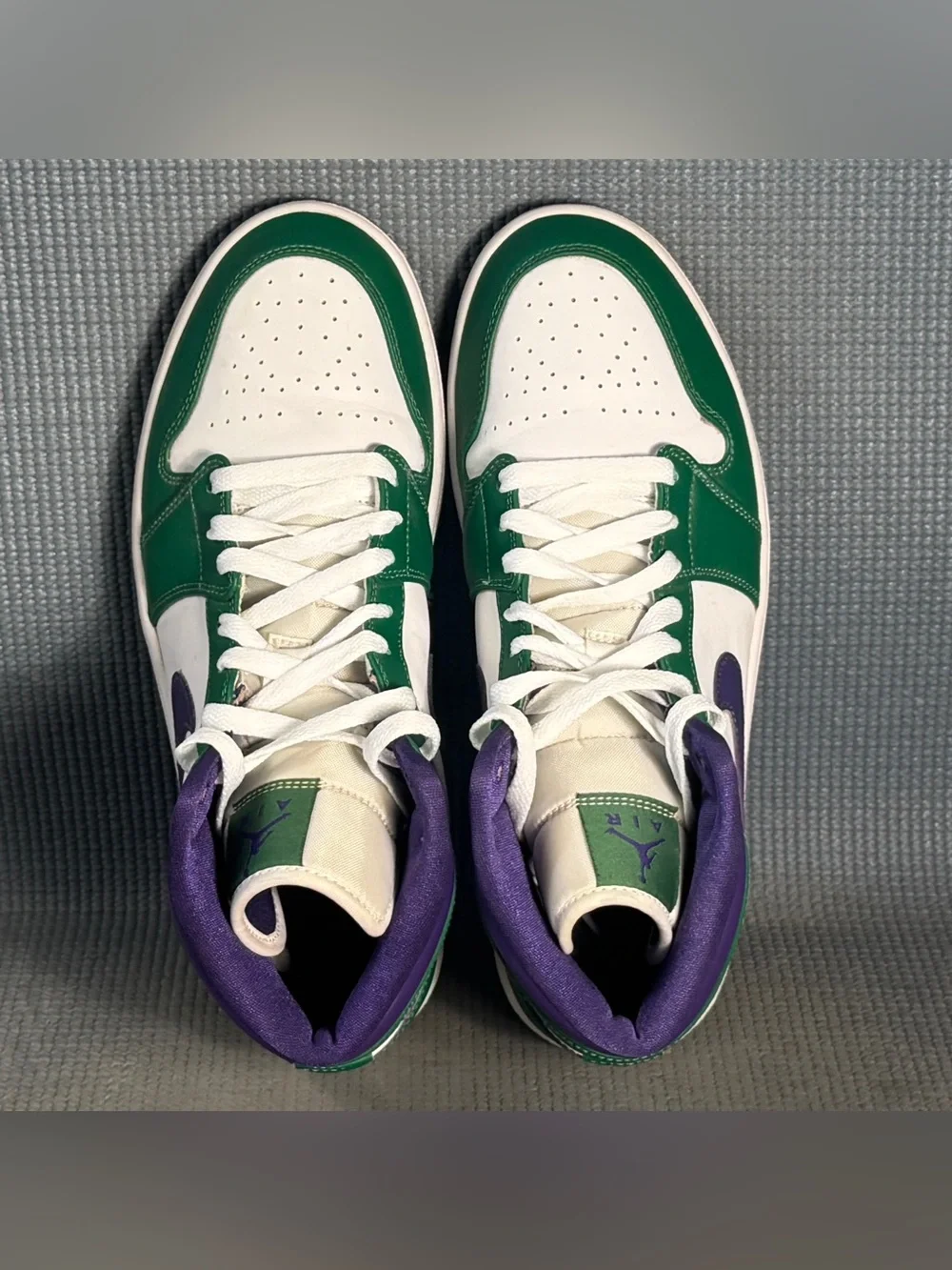 Nike Air Jordan 1 Mid 